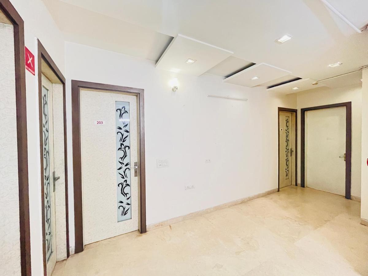 Hotel Park Pride Pitampura New Delhi, Couple Friendly Exteriör bild