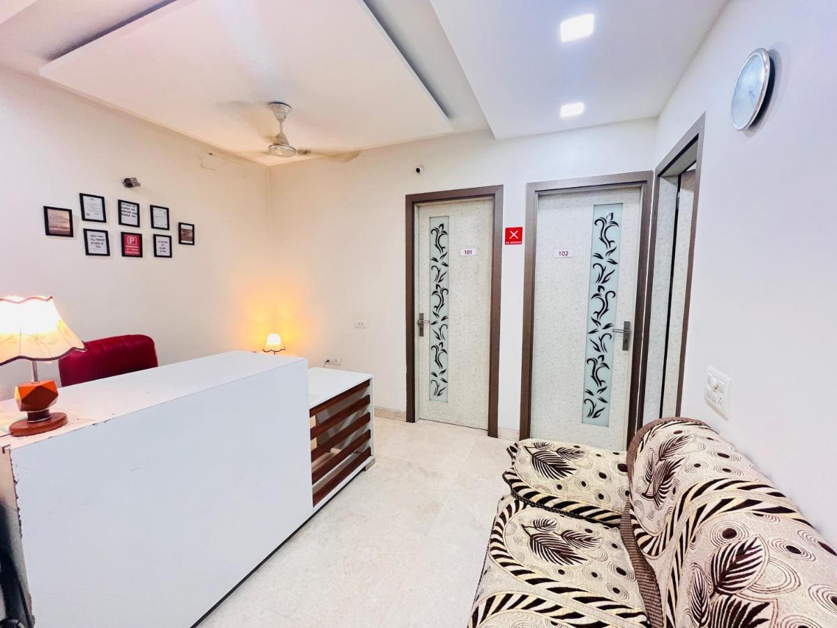 Hotel Park Pride Pitampura New Delhi, Couple Friendly Exteriör bild