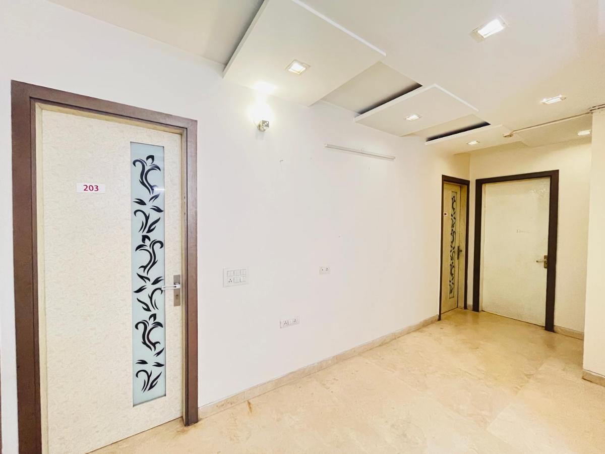 Hotel Park Pride Pitampura New Delhi, Couple Friendly Exteriör bild