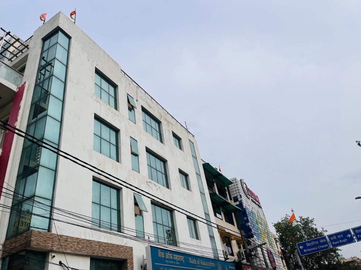 Hotel Park Pride Pitampura New Delhi, Couple Friendly Exteriör bild