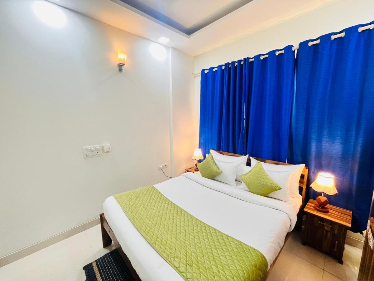 Hotel Park Pride Pitampura New Delhi, Couple Friendly Exteriör bild
