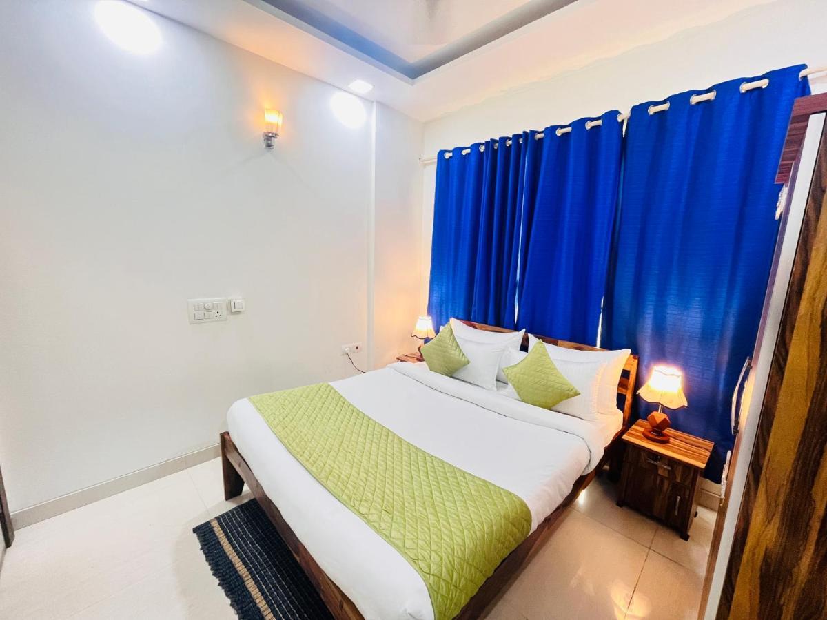 Hotel Park Pride Pitampura New Delhi, Couple Friendly Exteriör bild