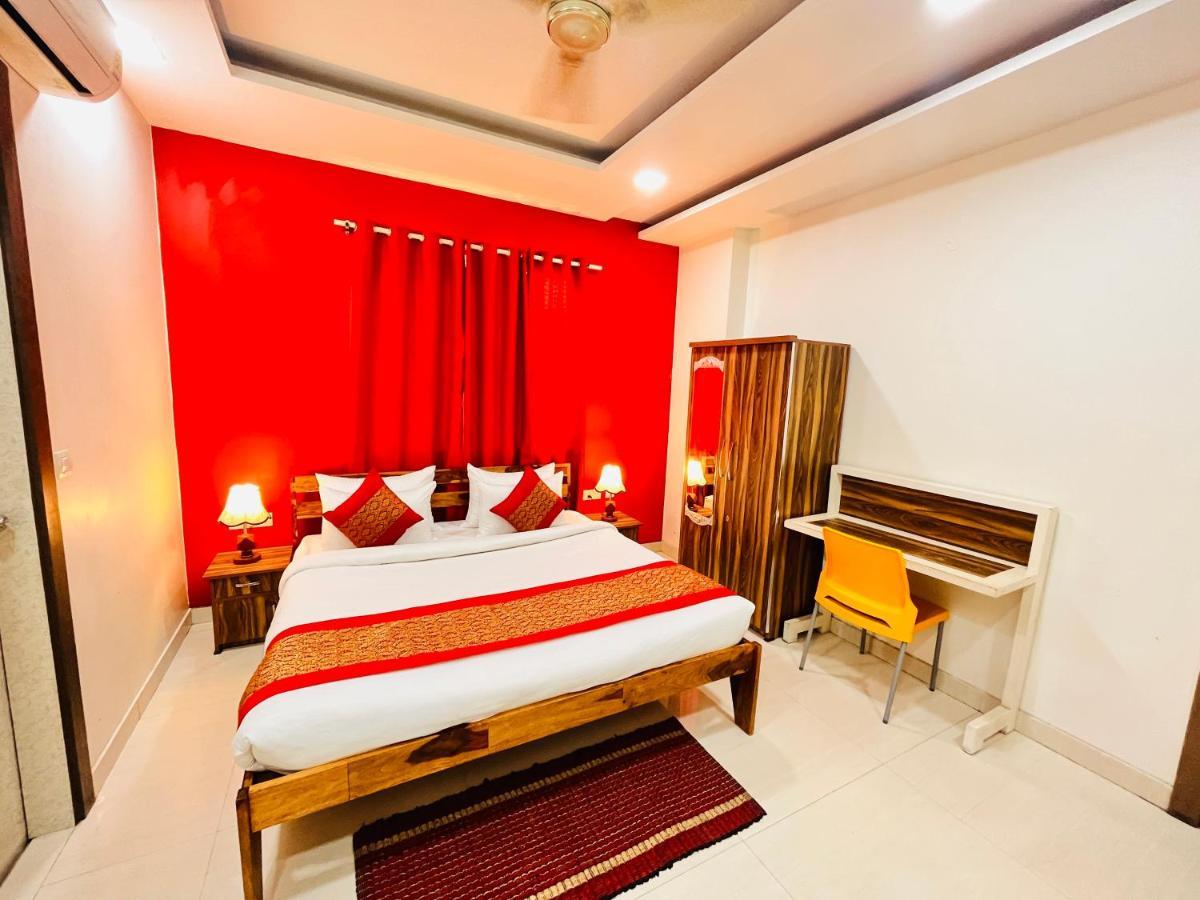 Hotel Park Pride Pitampura New Delhi, Couple Friendly Exteriör bild