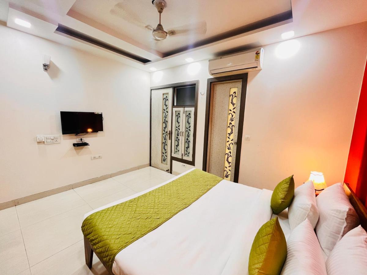 Hotel Park Pride Pitampura New Delhi, Couple Friendly Exteriör bild