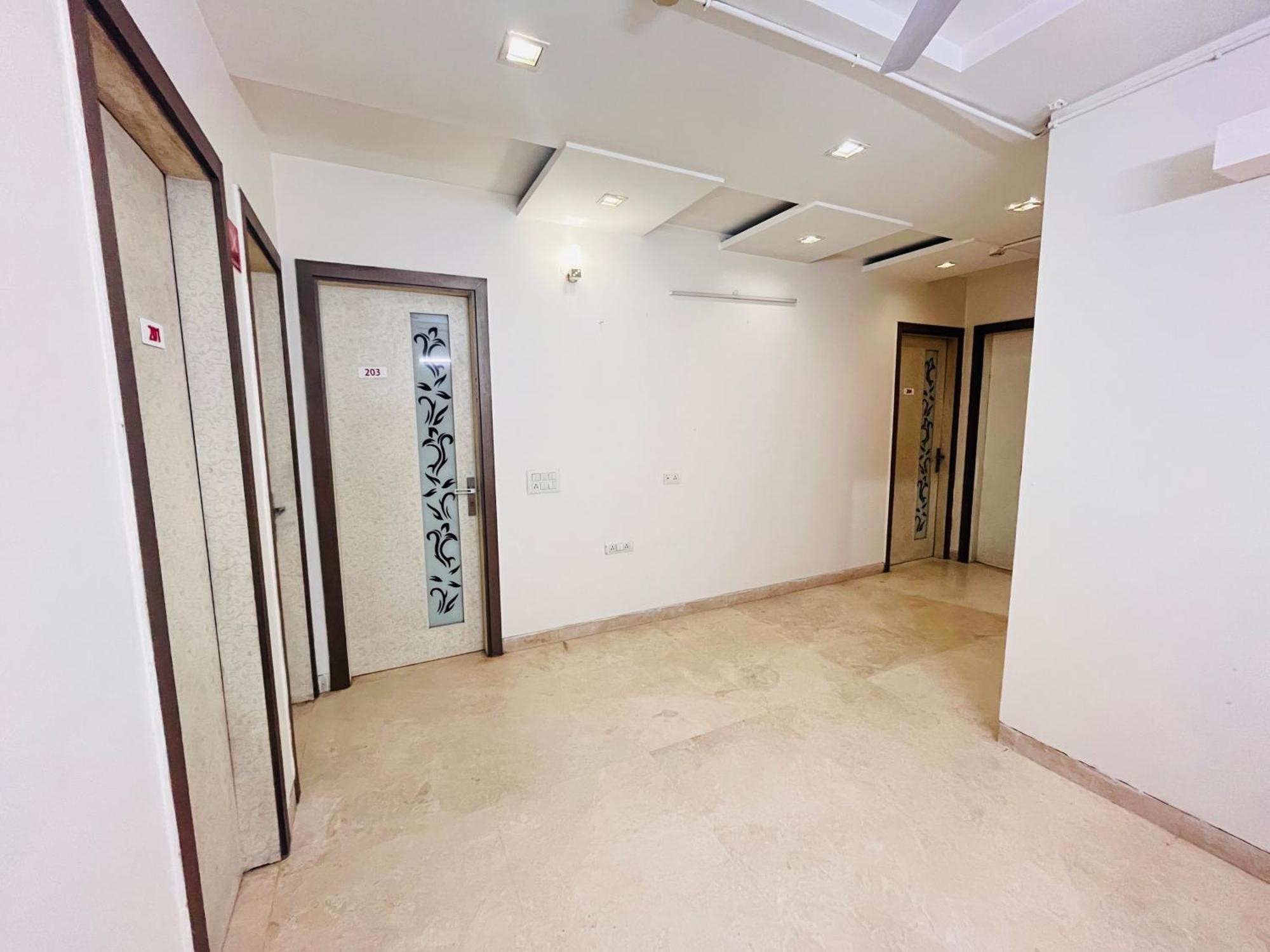 Hotel Park Pride Pitampura New Delhi, Couple Friendly Exteriör bild