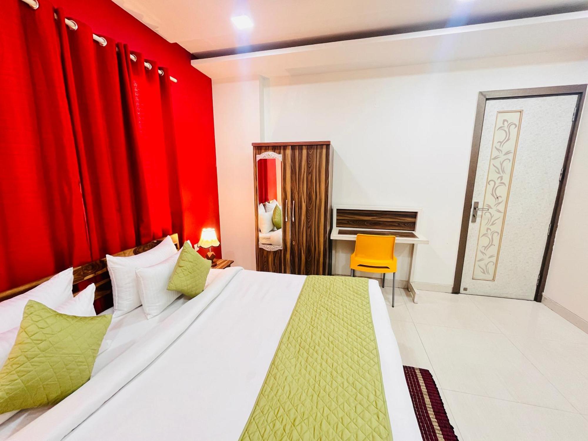 Hotel Park Pride Pitampura New Delhi, Couple Friendly Exteriör bild