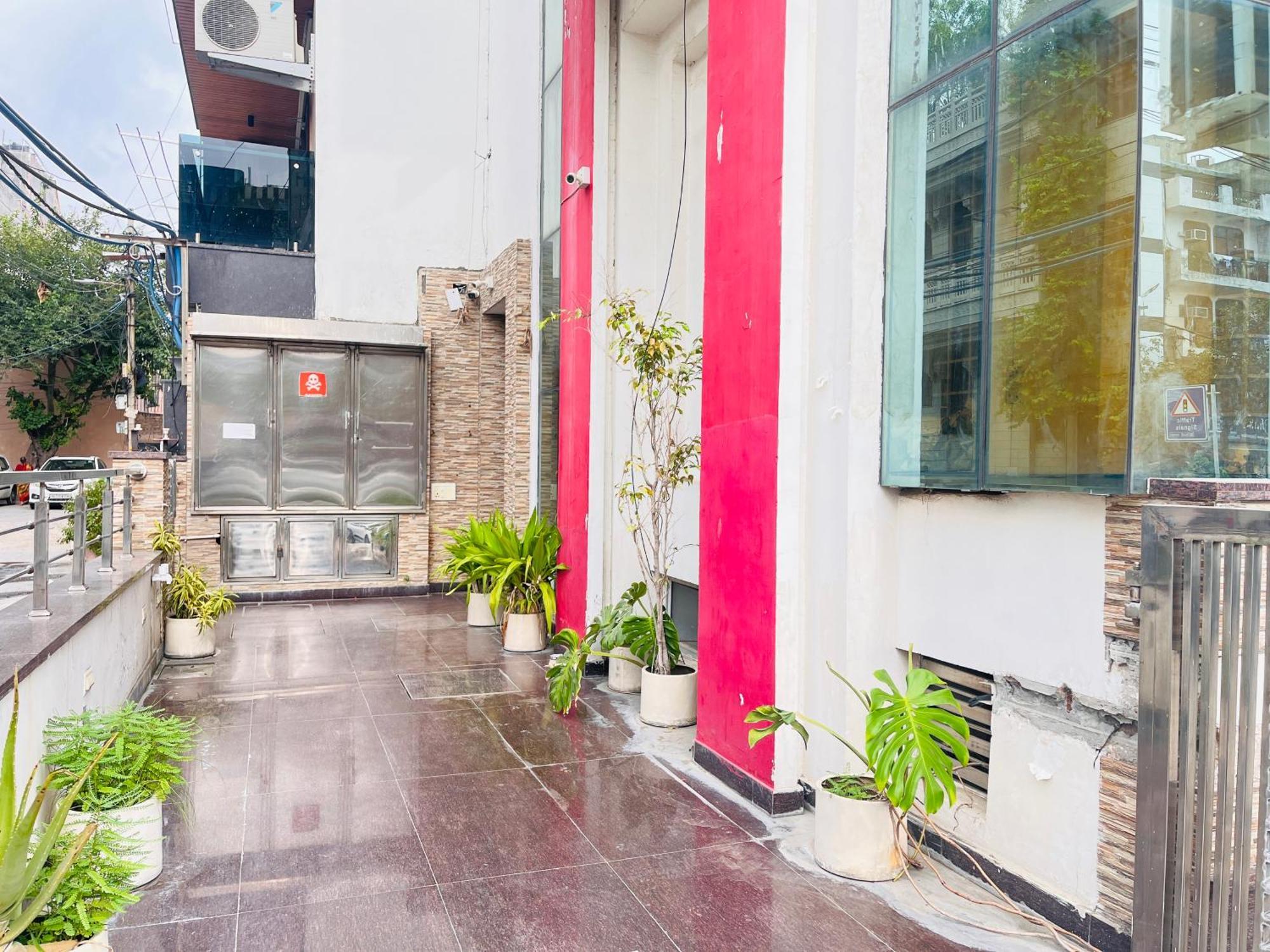 Hotel Park Pride Pitampura New Delhi, Couple Friendly Exteriör bild