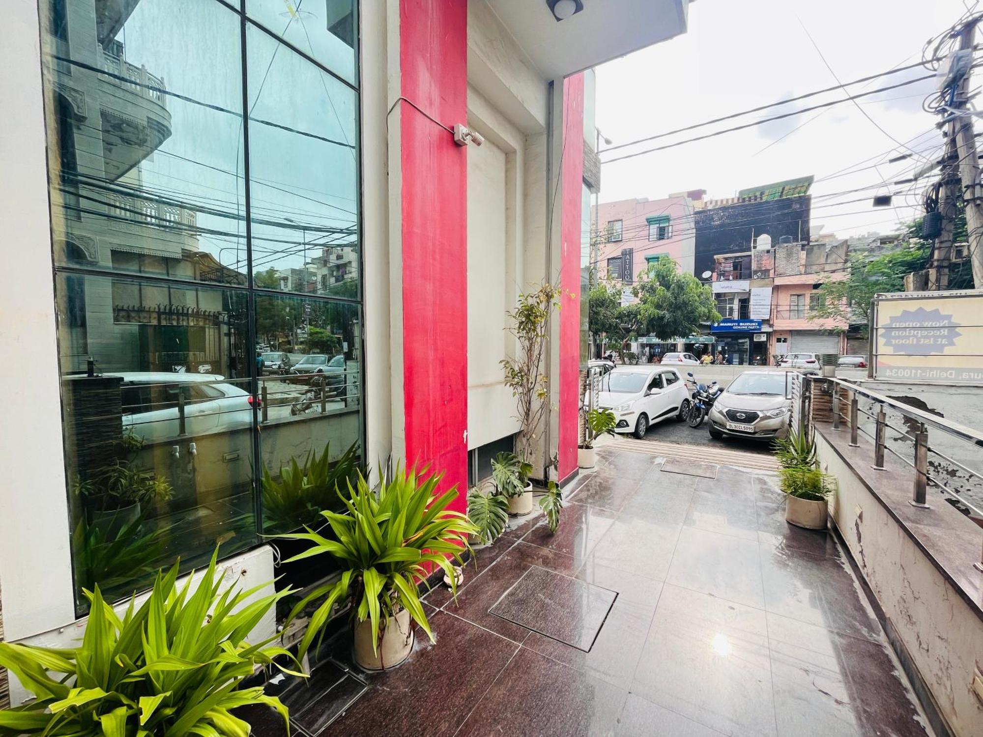 Hotel Park Pride Pitampura New Delhi, Couple Friendly Exteriör bild